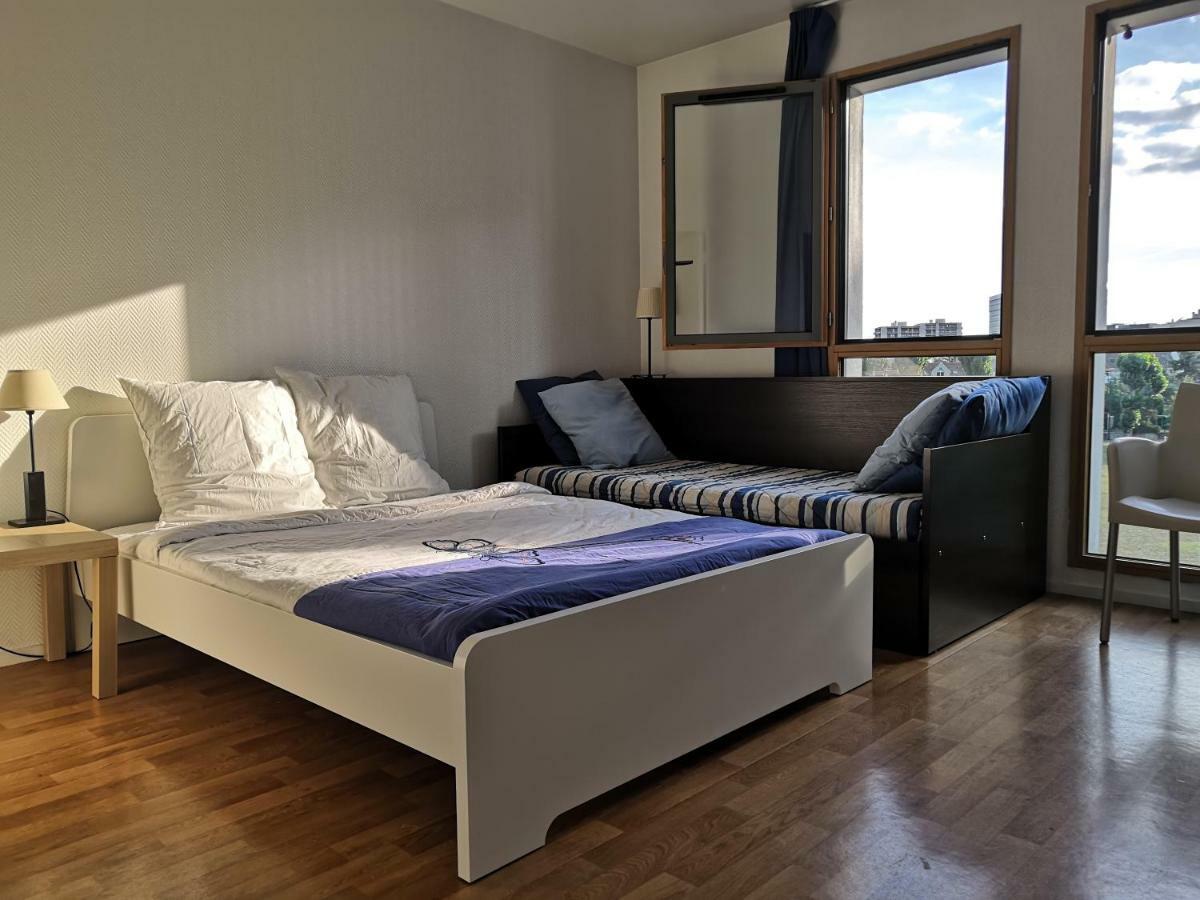 Studio lumineux 10 min à La Défense Rueil-Malmaison Extérieur photo