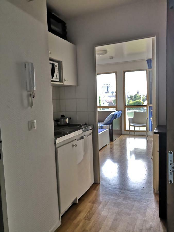 Studio lumineux 10 min à La Défense Rueil-Malmaison Extérieur photo