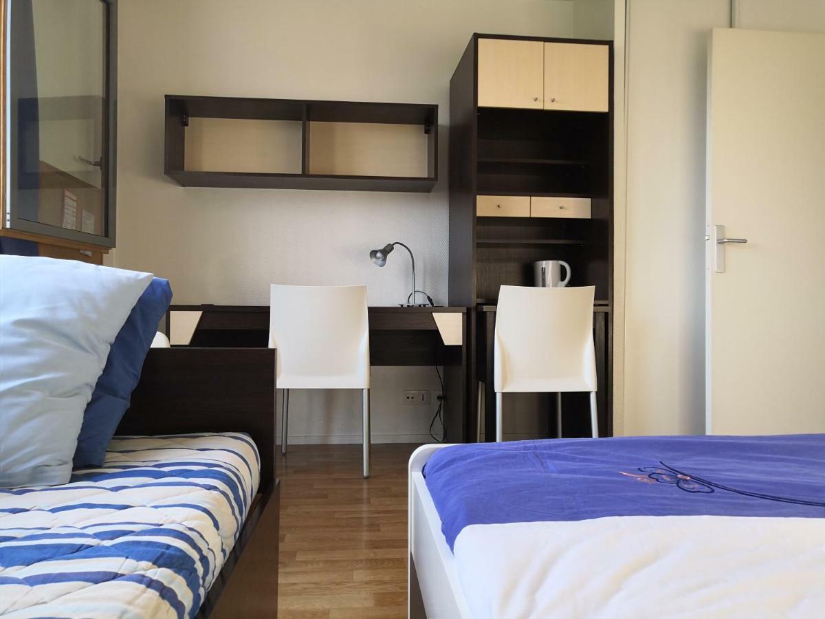 Studio lumineux 10 min à La Défense Rueil-Malmaison Extérieur photo